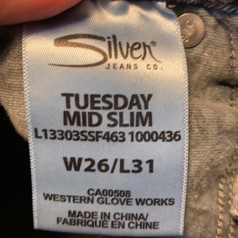 Silver Jeans - Picture 3 of 7